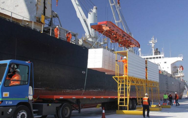Risso: “Este año va a cambiar la historia de Uruguay y su primer producto de exportación va a ser la celulosa”