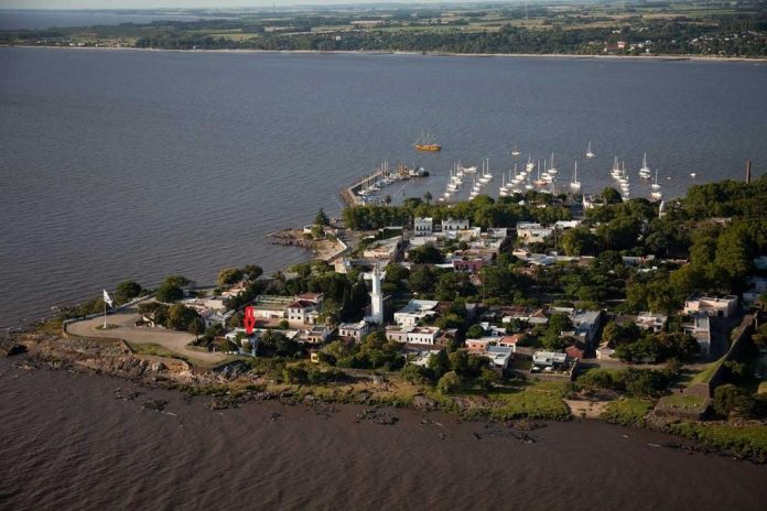 bahia colonia de sacramento