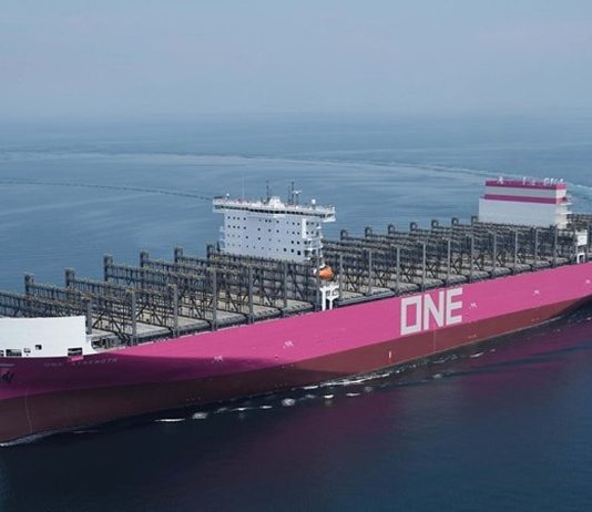 El puerto de Montevideo recibirá al mayor portacontenedores que haya operado en sus muelles y reincorpora una lancha de apoyo tras reparaciones