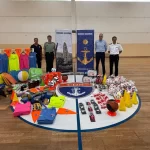 Entrega de materiales deportivos a Escuela Naval-convertido-de-jpeg