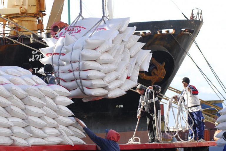 Los problemas logísticos han enlentecido las exportaciones de arroz