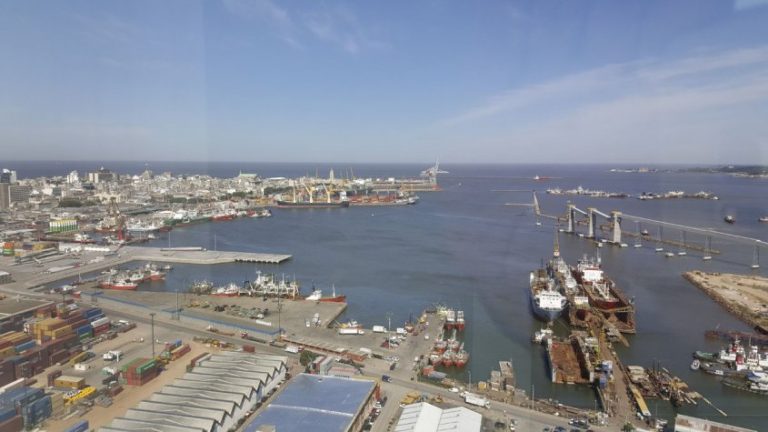 Uruguay no permitirá la llegada de un buque de guerra iraní al puerto de Montevideo