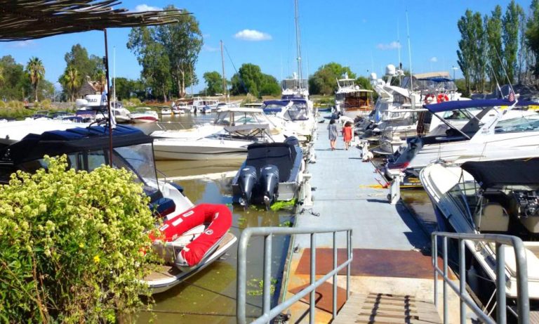 Capitán de Puerto Alejandro Brusco recibió a nautas argentinos en «Regata del Reencuentro»