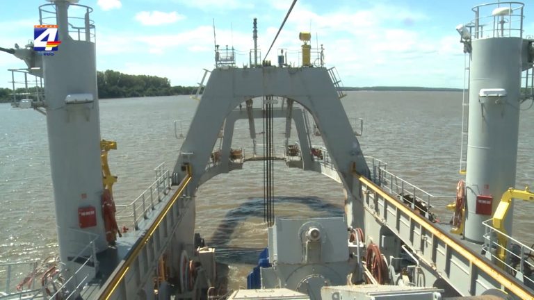 Jan de Nul impugnó el proceso licitatorio para el dragado del río Uruguay