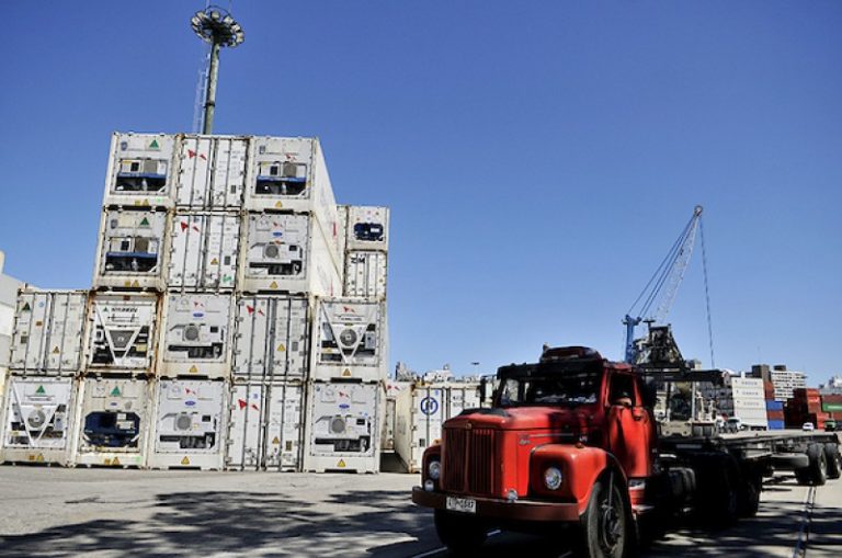 Aduana reconoce a empresa de transporte por la lucha contra el lavado de activos y drogas