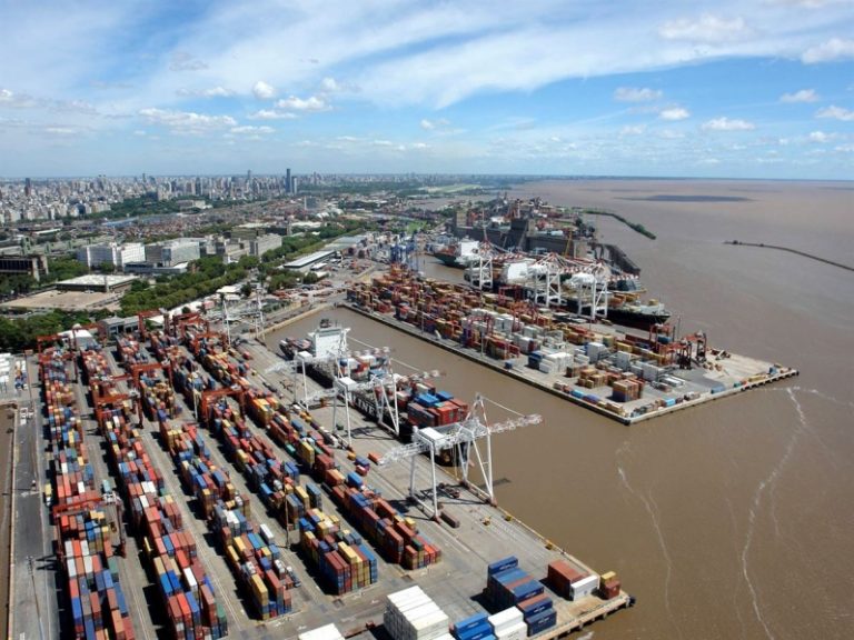 Cierre temporal de la Terminal 4 del Puerto de Buenos Aires por irregularidades aduaneras