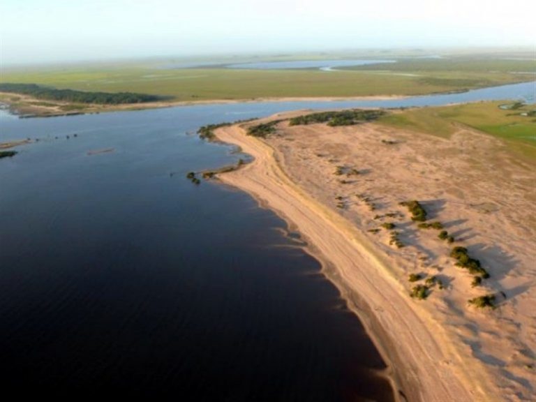 Brasil y Uruguay apuestan a una hidrovía en la Laguna Merín