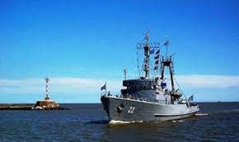 La Armada Uruguaya desprograma su navío Oyarvide por falta de fondos para cambiar los generadores