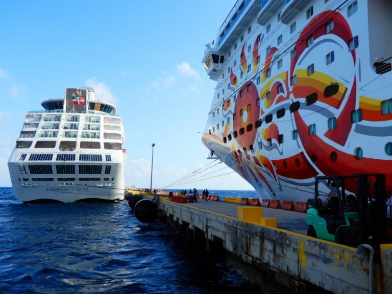 Los cinco barcos de cruceros operando en Brasil están con casos de covid-19