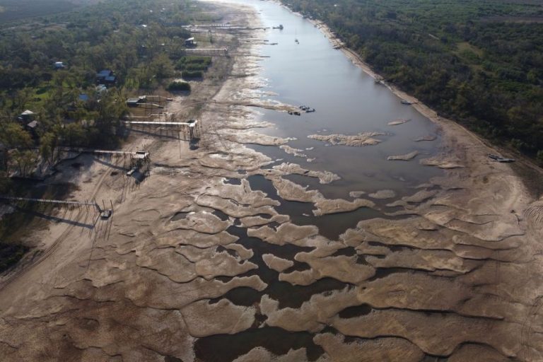 Preocupa la bajante del río Paraná, que ya alcanzó un mínimo histórico