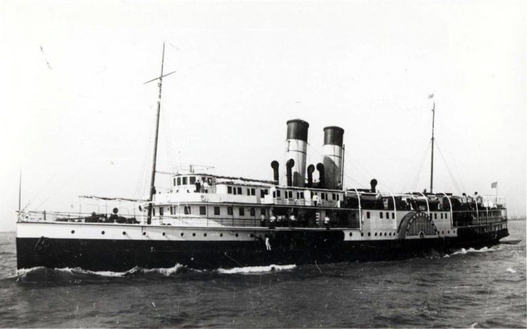 EL VAPOR DE LA CARRERA POR EL RIO URUGUAY