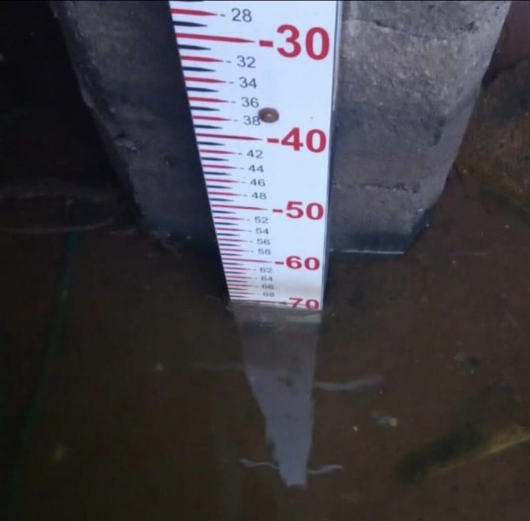 Puerto de Asunción registra -70cm, un mes antes de lo esperado