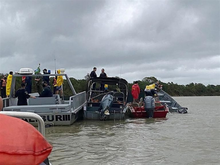 Siete muertos en el naufragio de un barco-hotel en el Pantanal brasileño