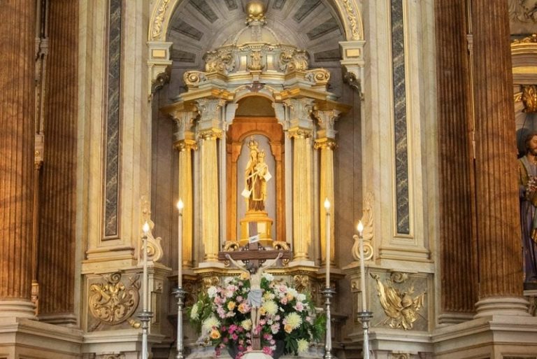 LA VIRGEN DEL NAUFRAGIO