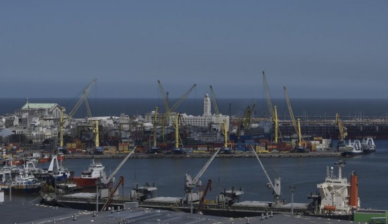 Puerto de Montevideo completa dragado a 13 metros y proyecta llegar a una profundidad de 14