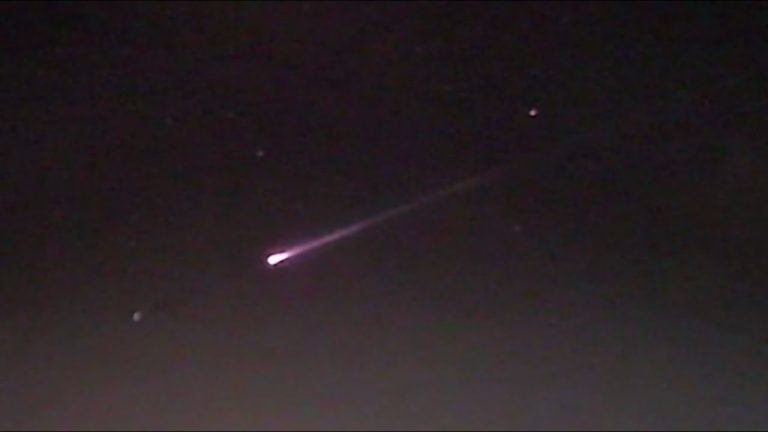 Un satélite soviético cayó a la Tierra y causó asombro en Brasil y Uruguay