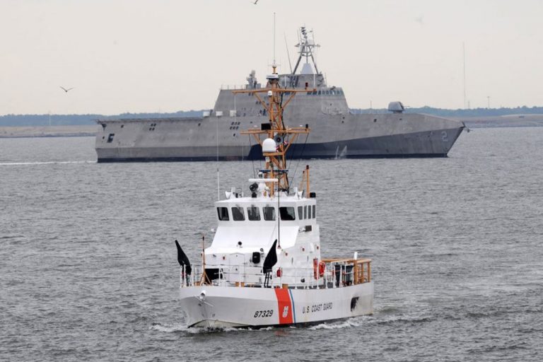 Uruguay finaliza el proceso de transferencia de los patrulleros Protector ex USCG