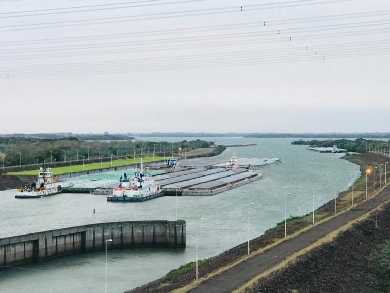 Operativo «Ventana de Agua» permitirá retomar exportación de soja a través del Paraná