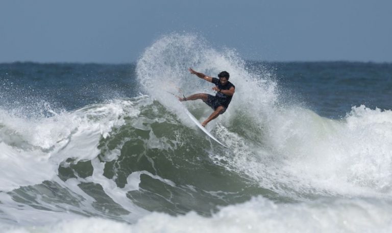 SURF: Marco Giorgi y Delfina Morosini campeones del Corona Pro 2022