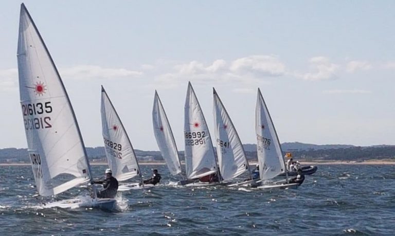 Desde el lunes 7 Punta del Este recibe a 205 timoneles de América y Europa de la categoría Laser
