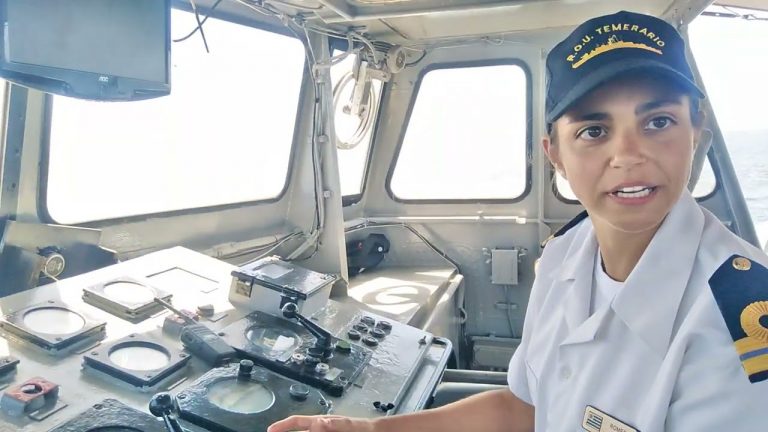 Mujeres destacadas: Cecilia Romero, primera mujer designada jefa de máquinas en la Armada Nacional