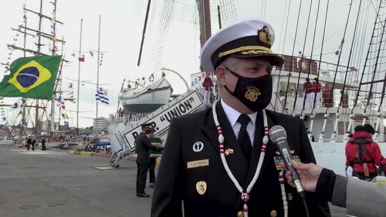 Armada de Chile recibe en Punta Arenas a unidades participantes de Velas Latinoamérica 2022