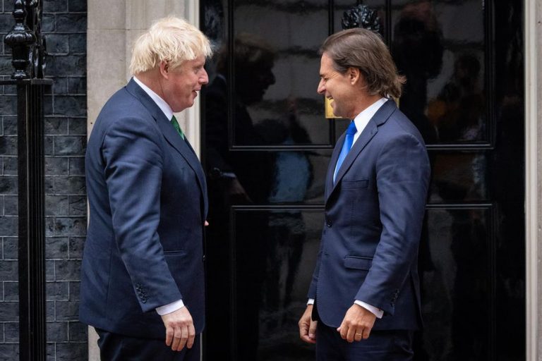 Cómo controlar riesgos al hacer negocios en Uruguay: la publicación del gobierno británico