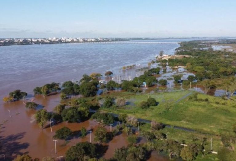 Esperan que el río Uruguay empiece a descender en Paso de los Libres