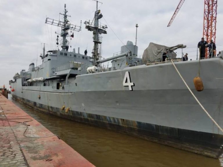 La gravísima situación de la Armada Uruguaya no se arregla con publirreportajes