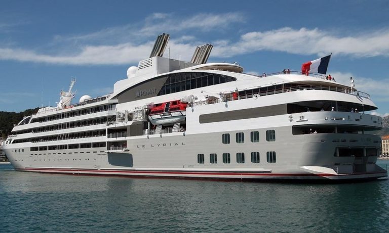 Uruguay: Crucero de Ponant arriba a Puerto de Montevideo