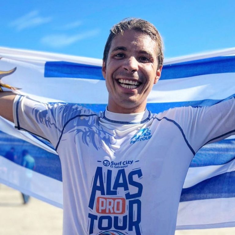 Surf: Julián Schweizer obtuvo el título del circuito latinoamericano Alas en longboard