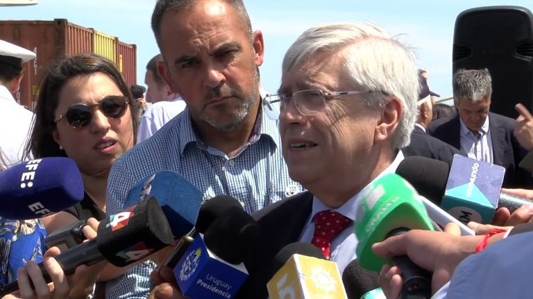 Arribó el crucero de mayor tamaño que alguna vez haya llegado al puerto de Montevideo