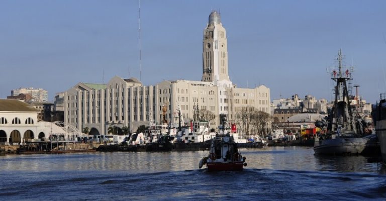 La Armada Nacional aspira tener una base propia para su flota