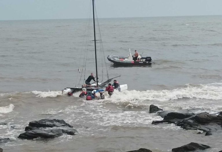 Tormenta: la Armada rescató a 18 tripulantes de veleros deportivos en Malvín