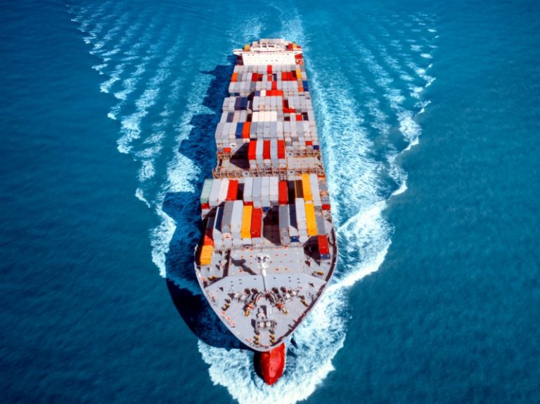 Tarifas de transporte marítimo de contenedores desde Asia a la USEC y al norte de Europa caen muy por debajo de 2019