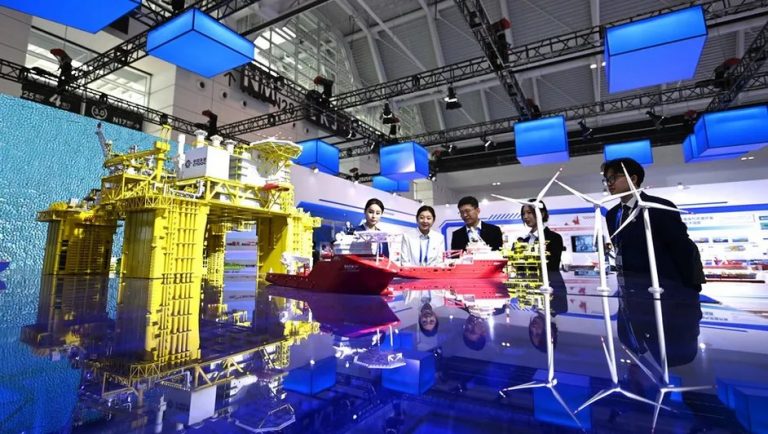 Industria naviera china se fortalece y refuerza las cadenas de suministro mundiales