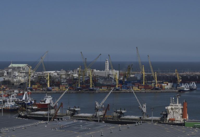 Canal de acceso al puerto de Montevideo: Uruguay decidido a llevarlo a los 14 metros