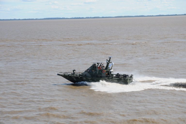 Prefectura Naval Argentina refuerza lucha contra narcotráfico en Rosario