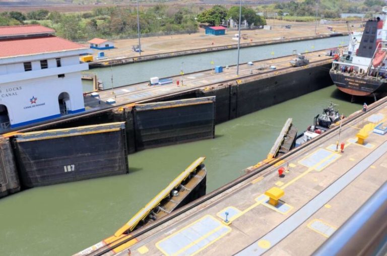 Panamá protege el Canal frente a El Niño sin frenar su expansión logística