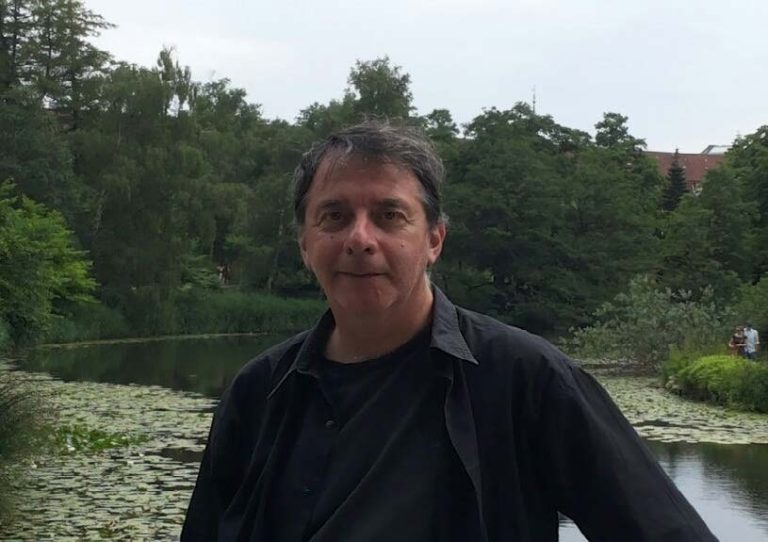 Un libro analiza la contaminación del Río Uruguay por parte de UPM desde Fray Bentos