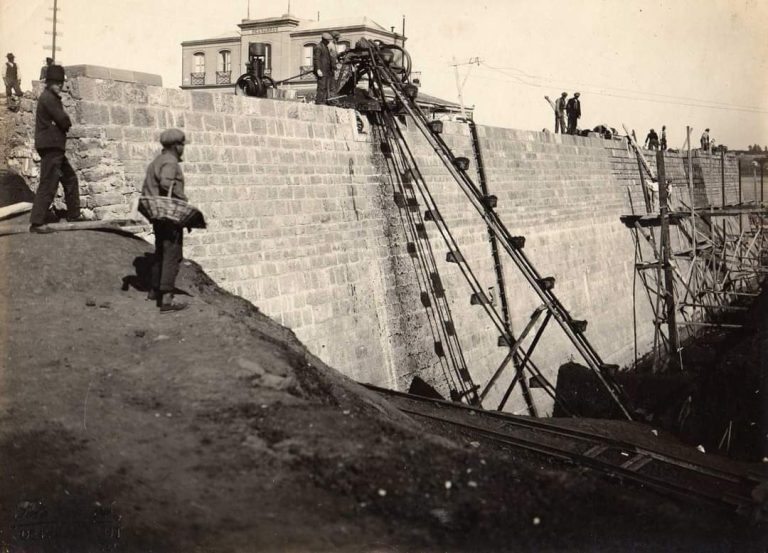 La creciente del río Uruguay del año 1928 duró varios meses e interrumpió construcción del Puerto de Salto