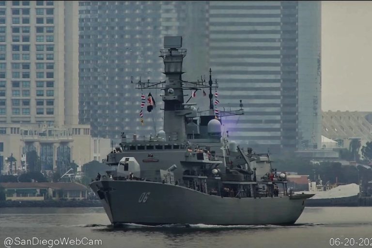 La fragata Condell de la Armada de Chile zarpa de San Diego para unirse a Rimpac 2024 en Hawaii
