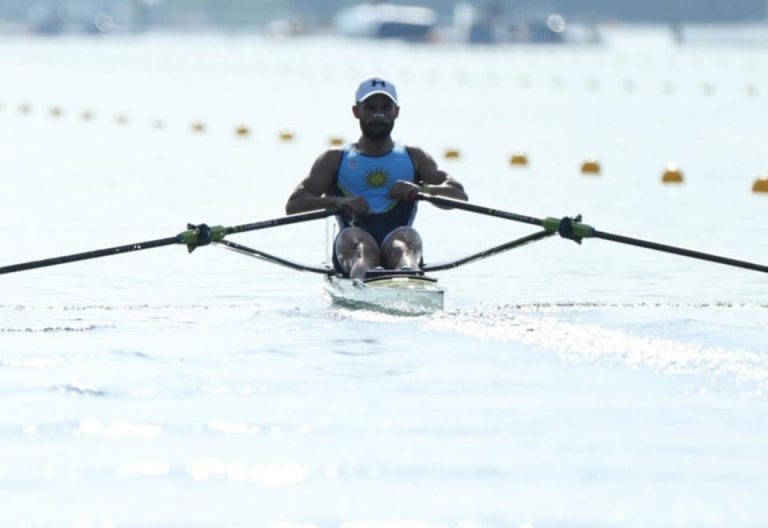 Bruno Cetraro brilló otra vez y se clasificó a las semifinales del remo de los Juegos Olímpicos de París 2024