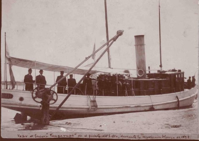 Revolución de 1897 y el Vapor Tangarupá en el Puerto de Salto y su compleja misión de vigilar el Río Uruguay
