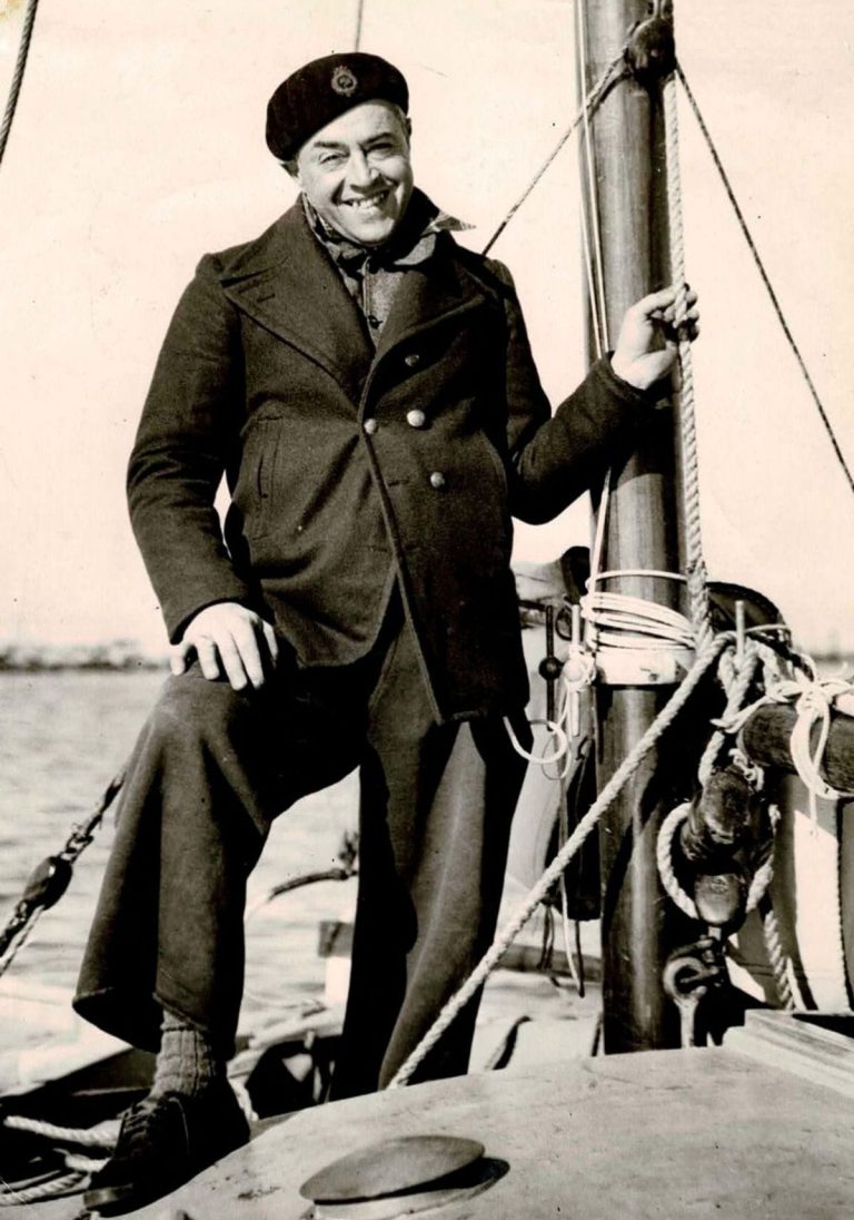 Vito Dumas: El navegante solitario que desafió la “Ruta Imposible”