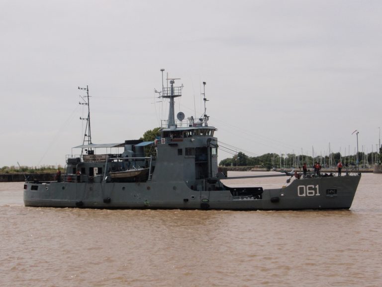 Trabajos para garantizar el balizamiento en el Río Uruguay