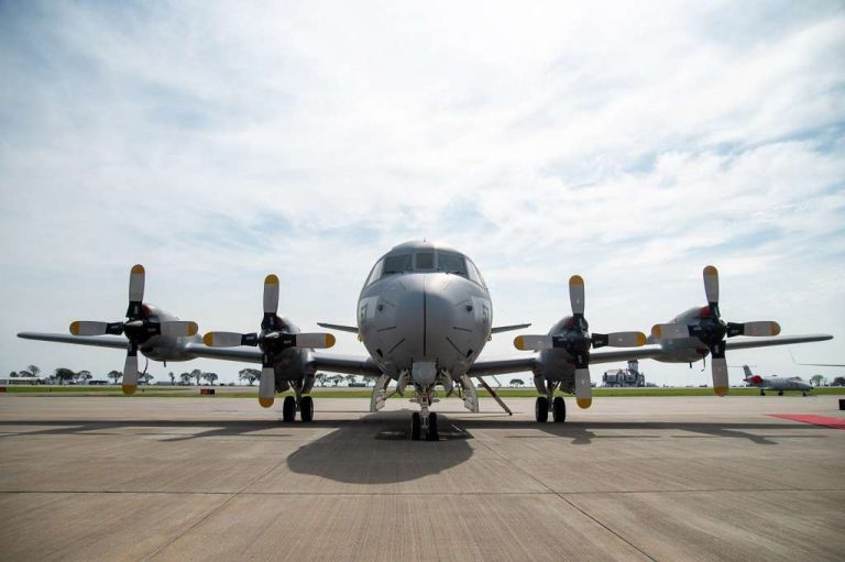 La Armada Argentina recibió el primer P-3 Orion