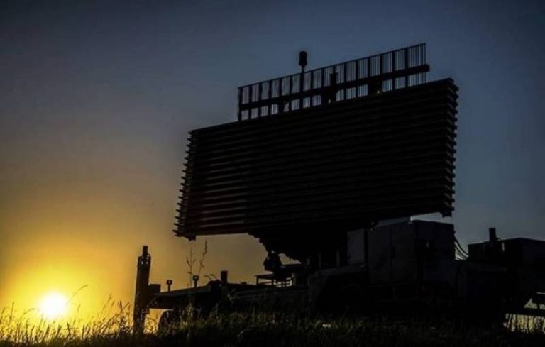 Indra ofrece a Uruguay radares GapFiller y la actualización de dos Lanza 3D