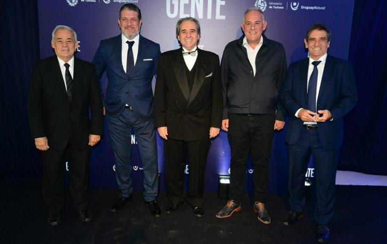 Uruguay lanza su temporada de verano 2024-2025 en Buenos Aires