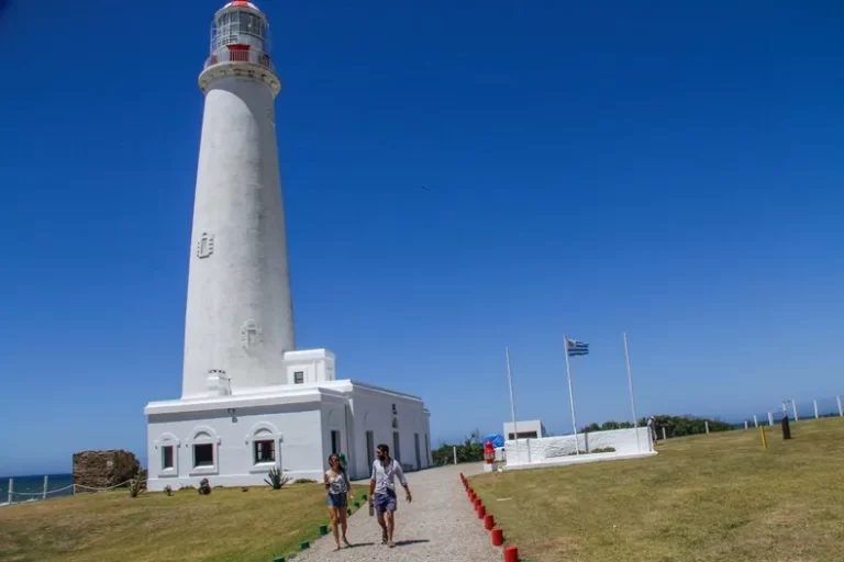 Pescador desaparecido en Rocha logró llegar a la costa tras nadar más de tres kilómetros
